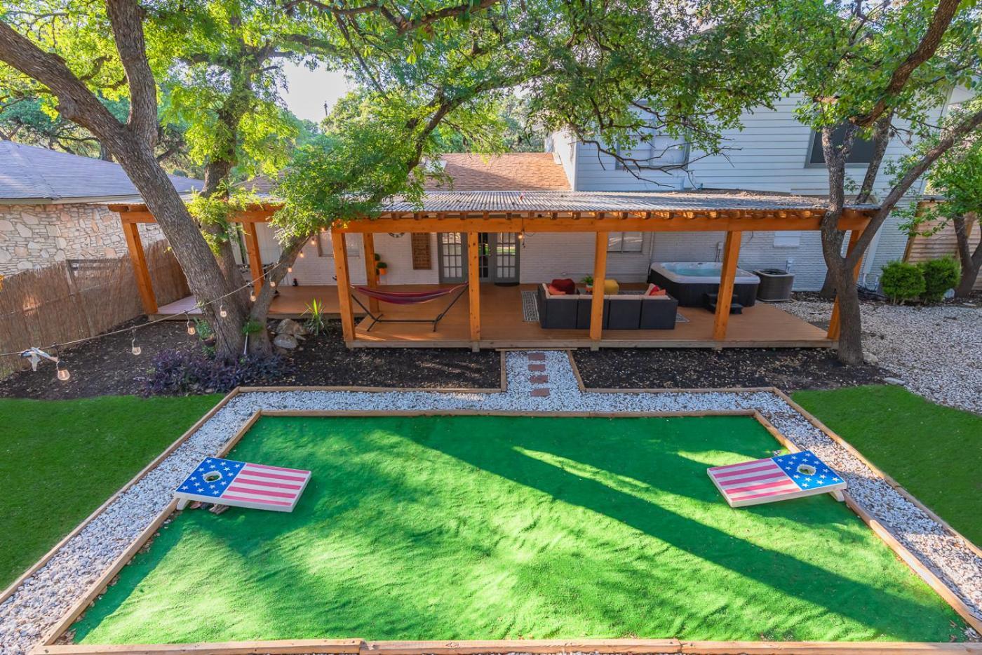 Luxurious Home With Hot Tub & Tree Deck By 6Flags サンアントニオ エクステリア 写真